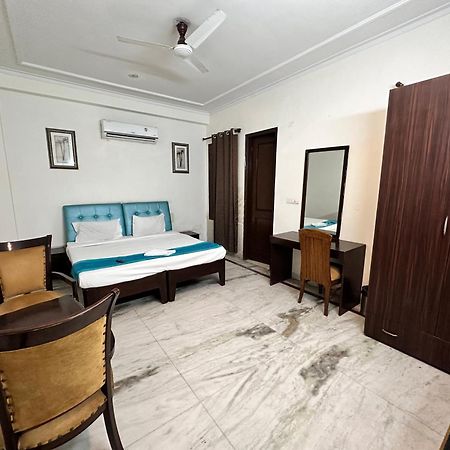 Hotel Nityaz Residency Noida Esterno foto