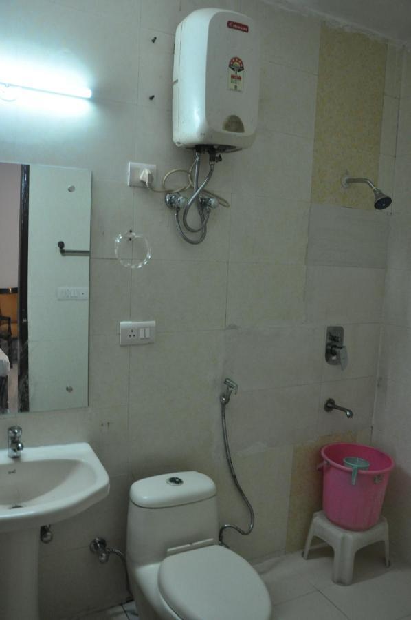 Hotel Nityaz Residency Noida Esterno foto