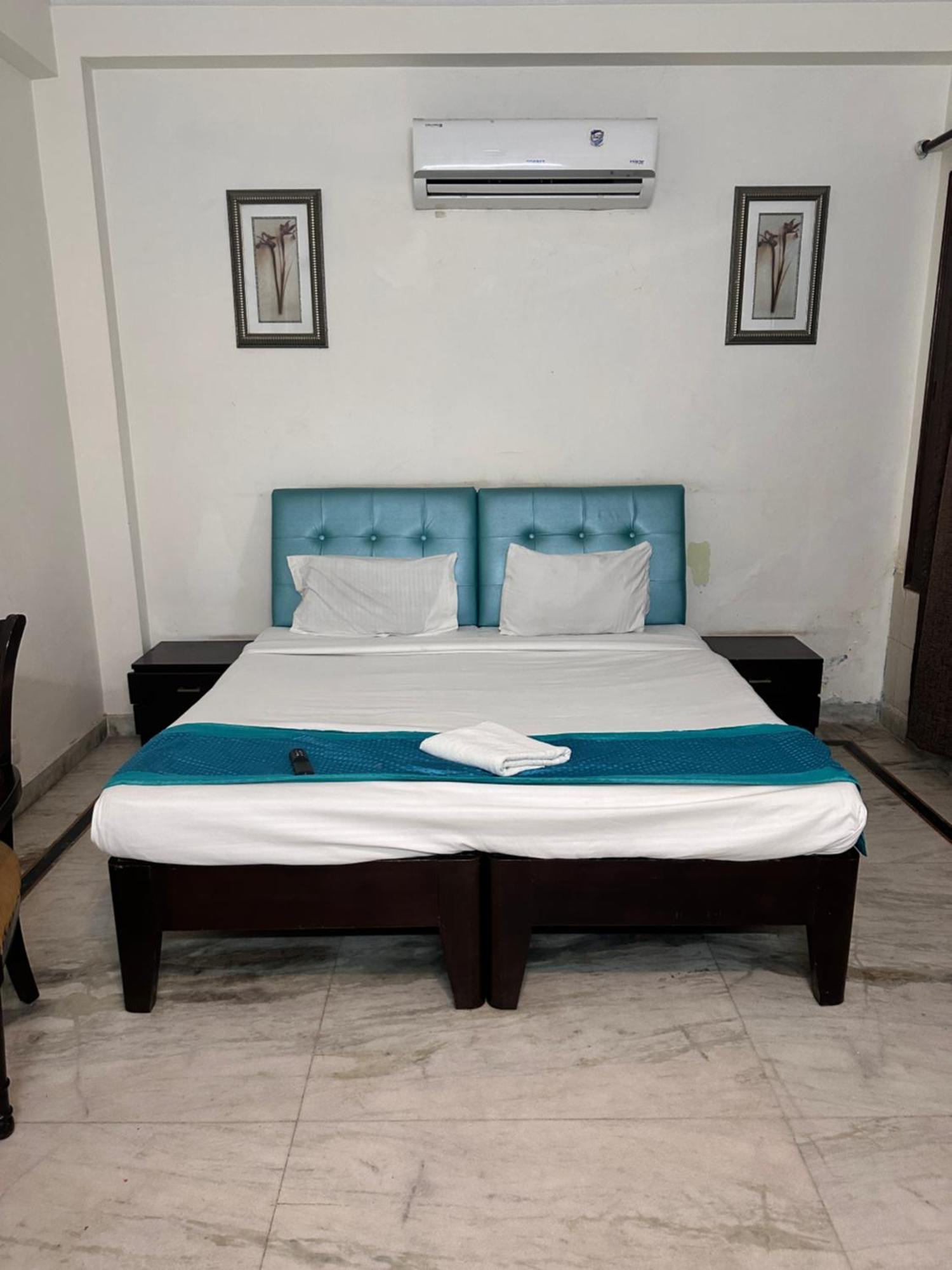 Hotel Nityaz Residency Noida Esterno foto