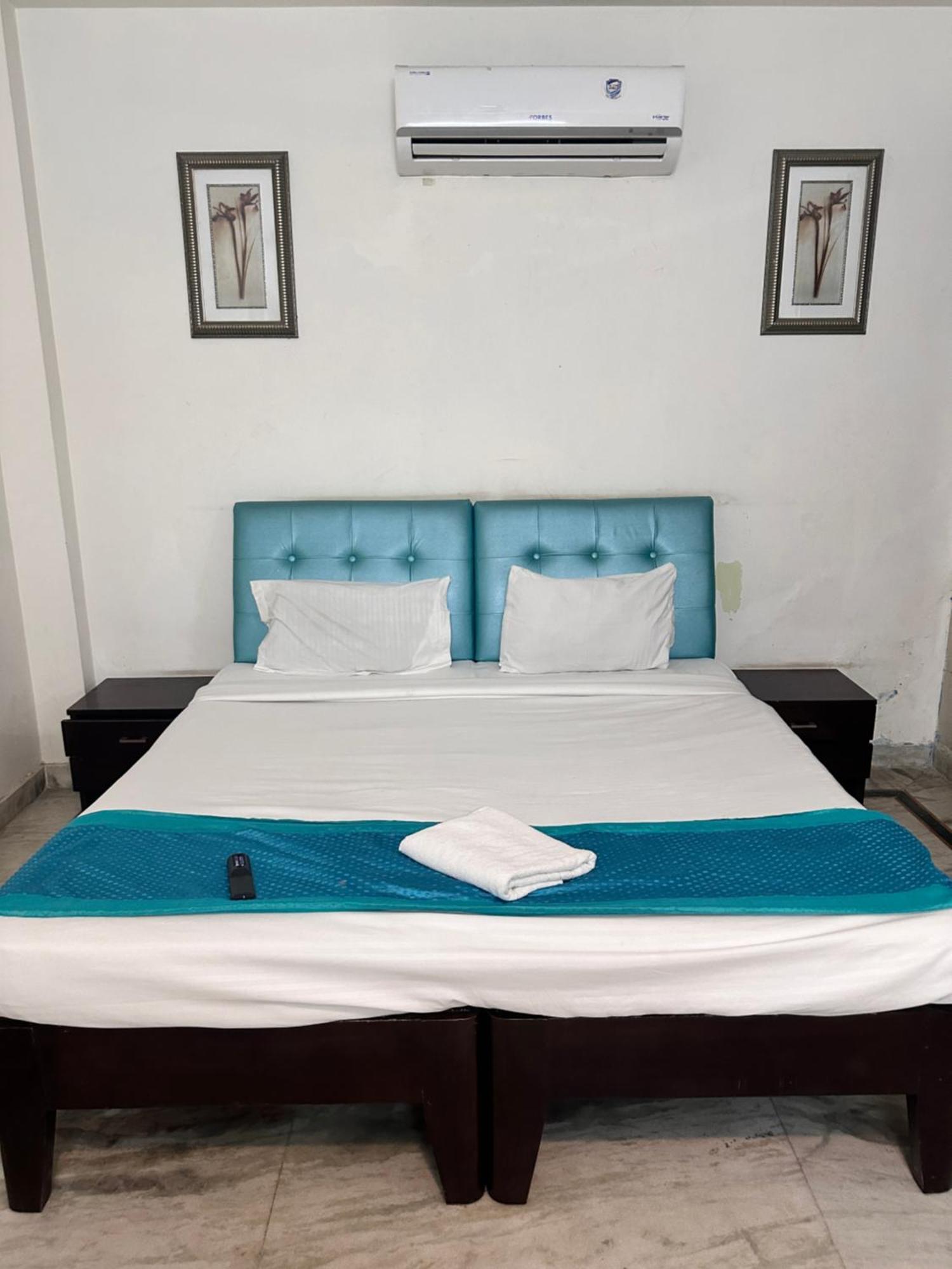 Hotel Nityaz Residency Noida Esterno foto