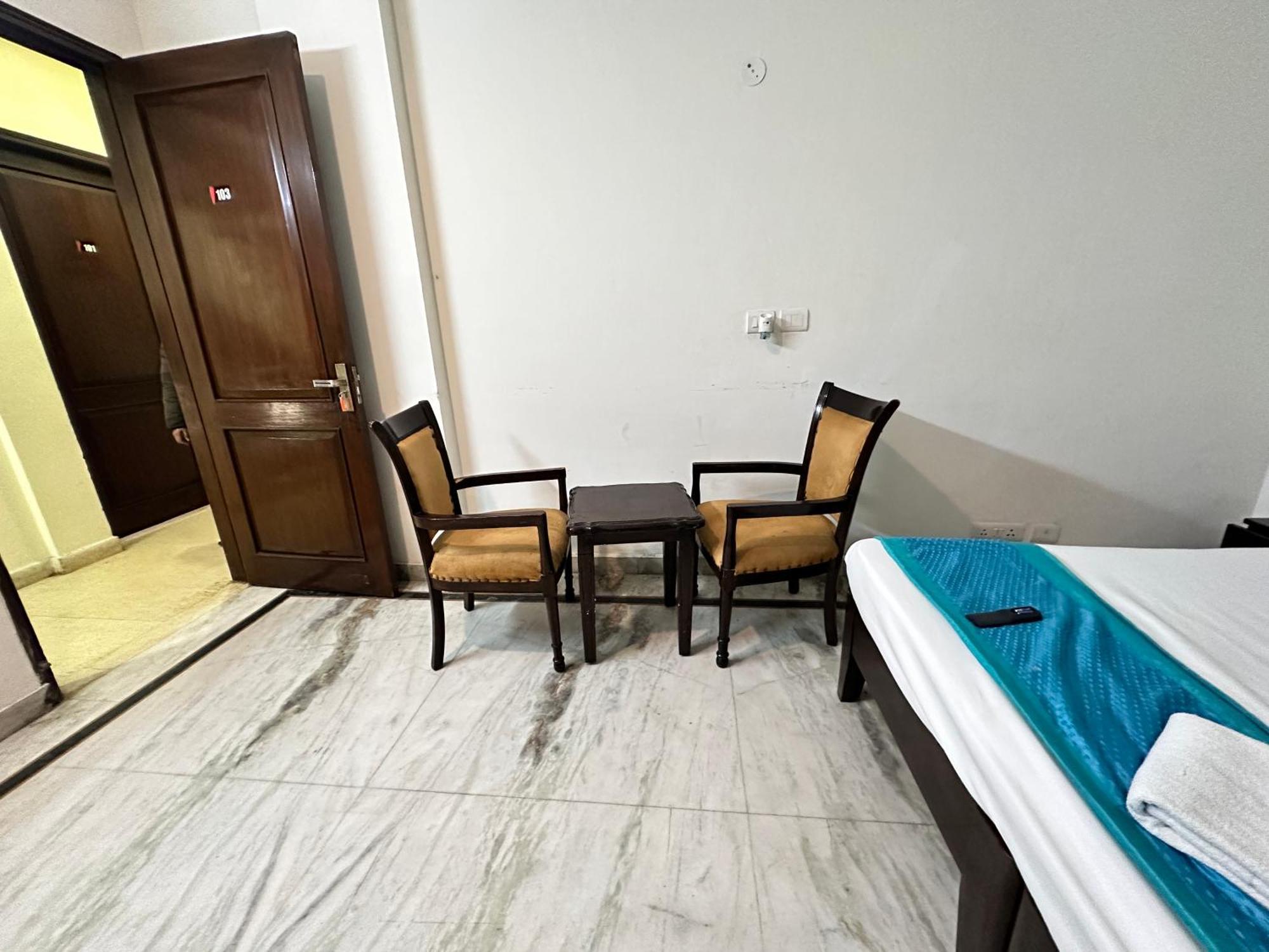 Hotel Nityaz Residency Noida Esterno foto